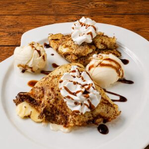 Crepe de mantequilla de mani manzana banana y miel